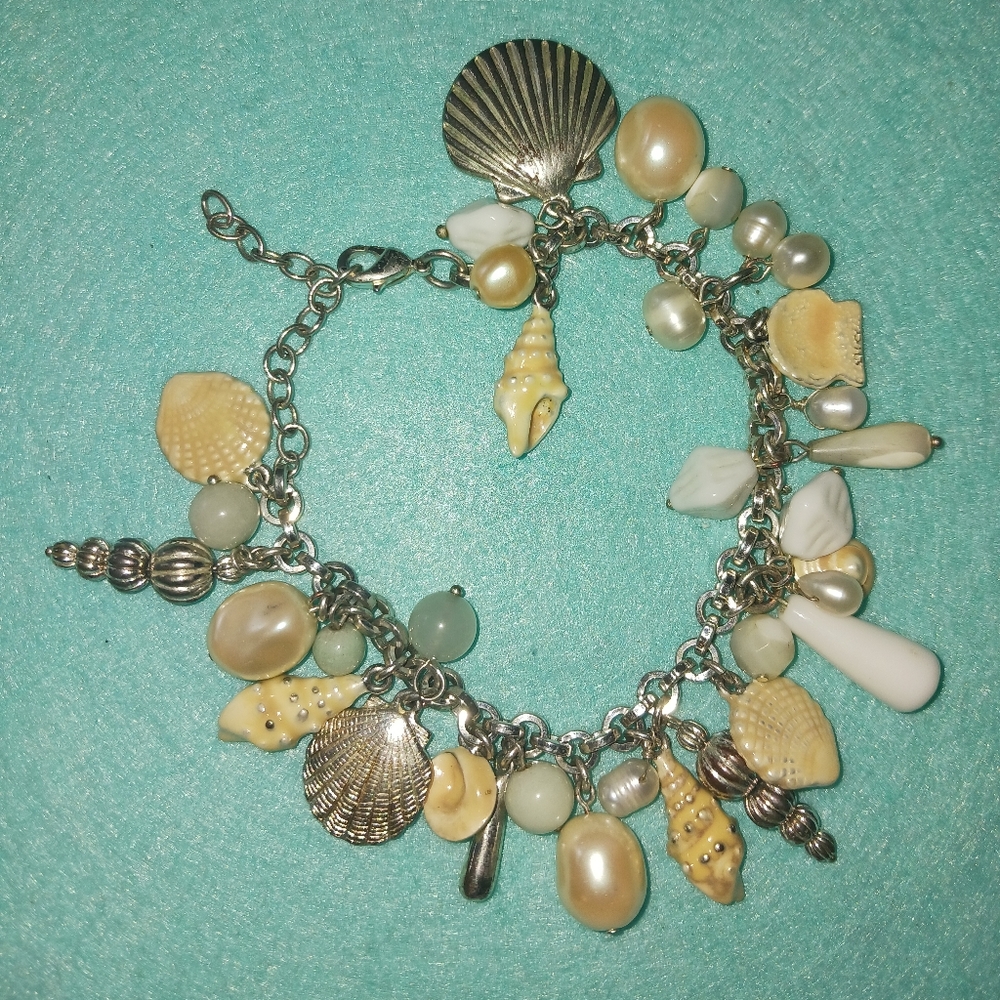 Beachy Enamel Charm Bracelet! Faux And Possibly Real Pearls